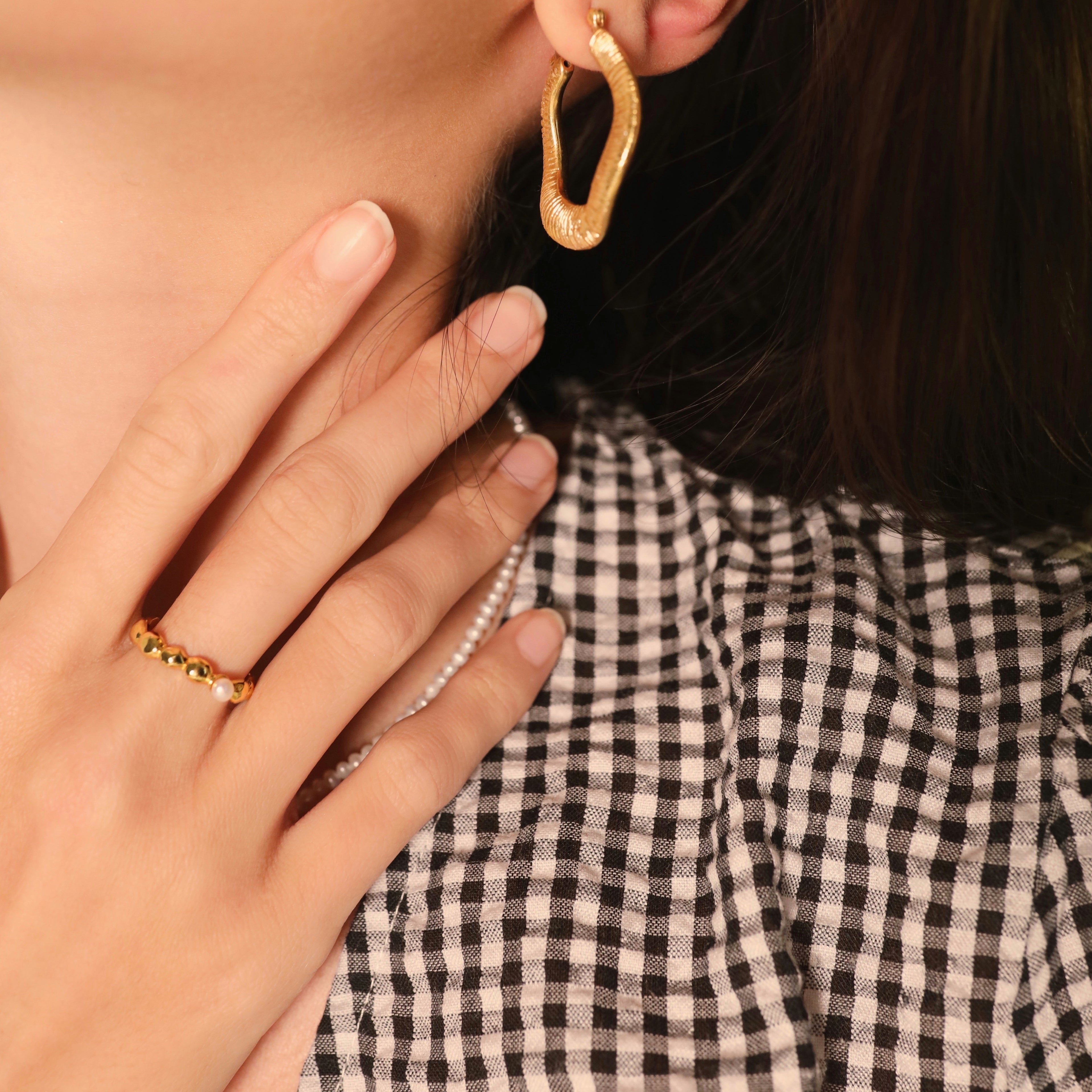 Valentine Pearl Ring - Solid Gold